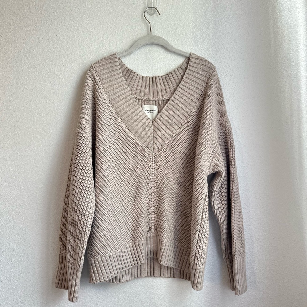Abercrombie & Fitch Taupe V-Neck Knit Sweater